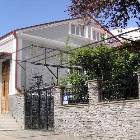 David Guest House Kutaisi Bagian luar foto